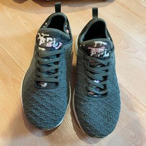 APL techloom phantom sneakers